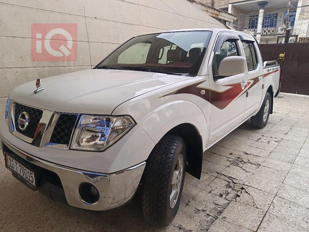 نيسان نافارا